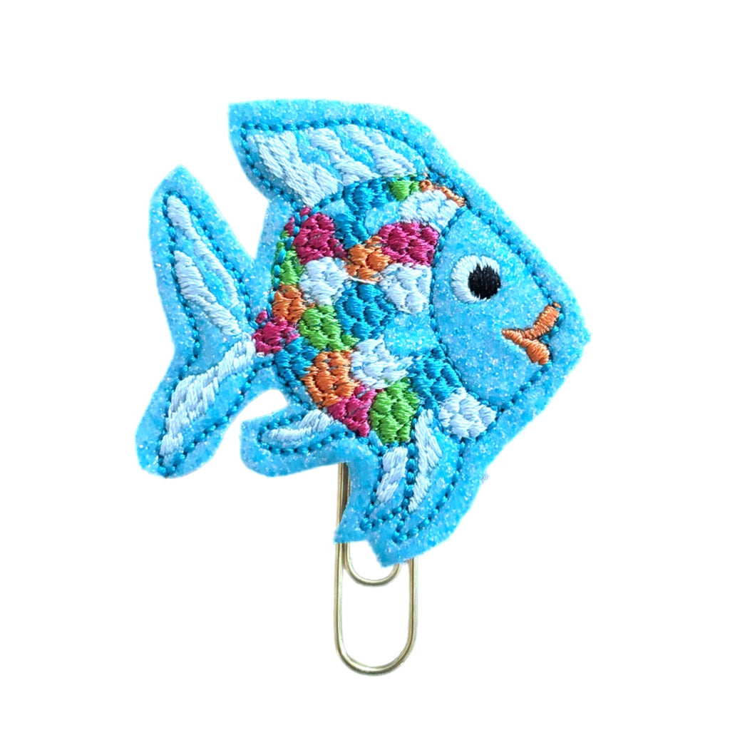 Clip Chicks' Rainbow Fish novelty paper clip with multi-colored scales is an adorable way to mark the spot in your books and journals.